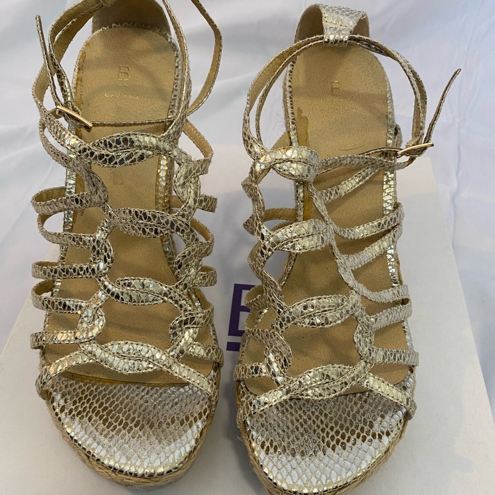 EUC Bakers champagne metallic platform strappy sandals - Picture 2 of 5